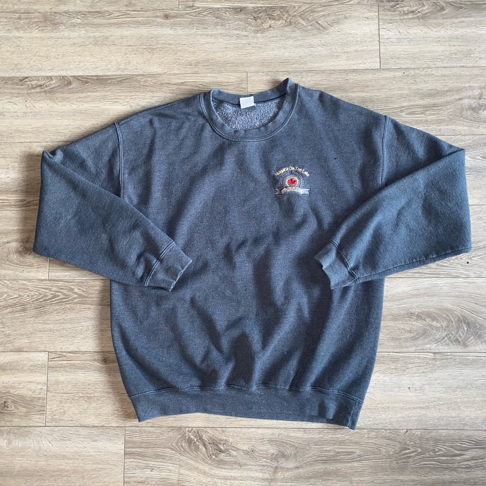 Niagara On The Lake Crew Neck